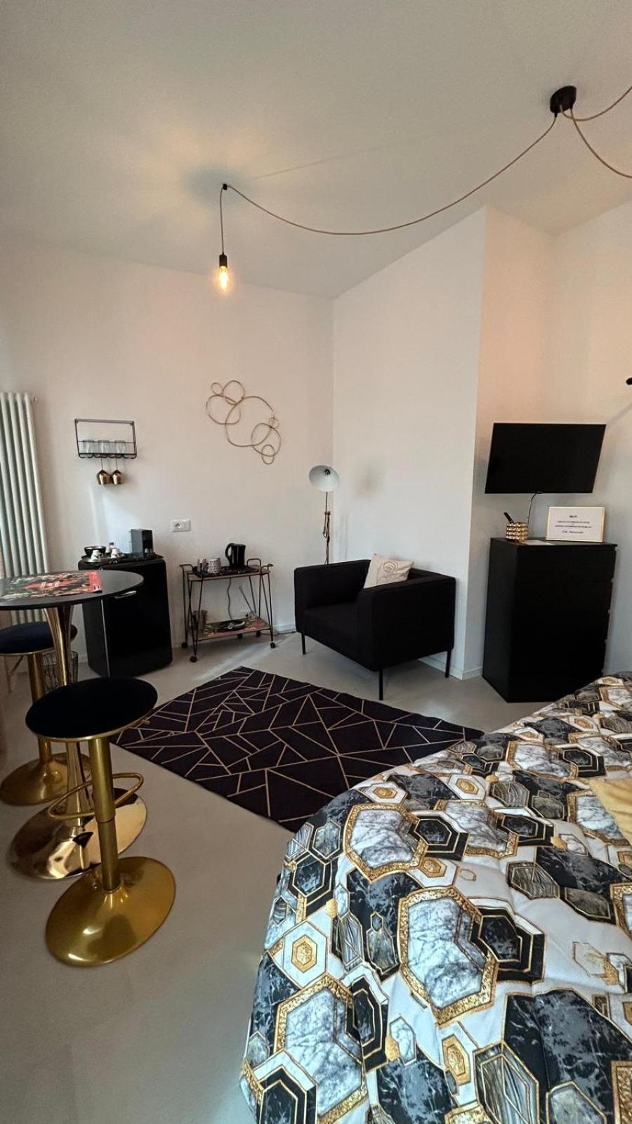 Comfort Accommodation Suite & Le Camere Bergamo Buitenkant foto