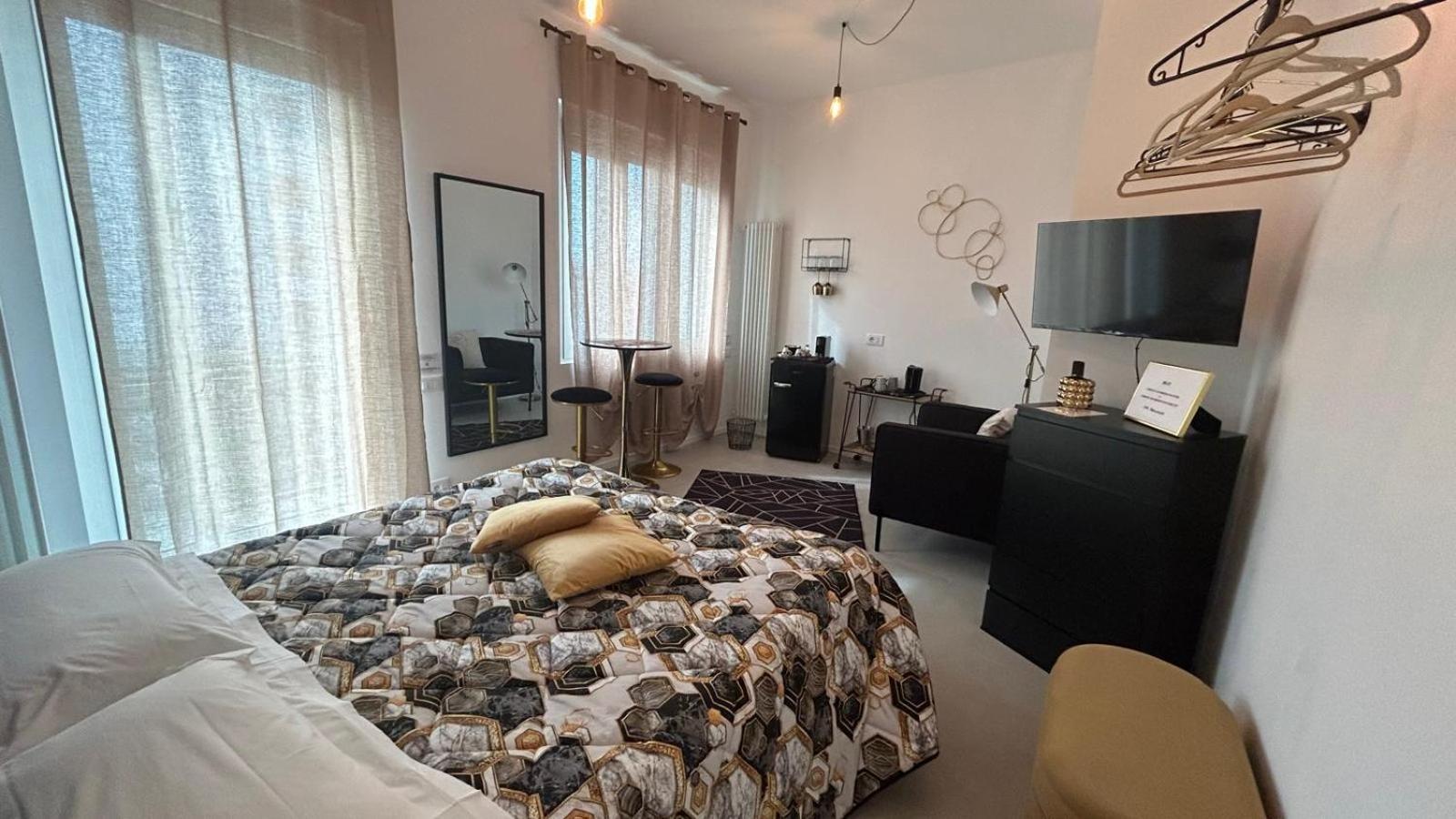 Comfort Accommodation Suite & Le Camere Bergamo Buitenkant foto